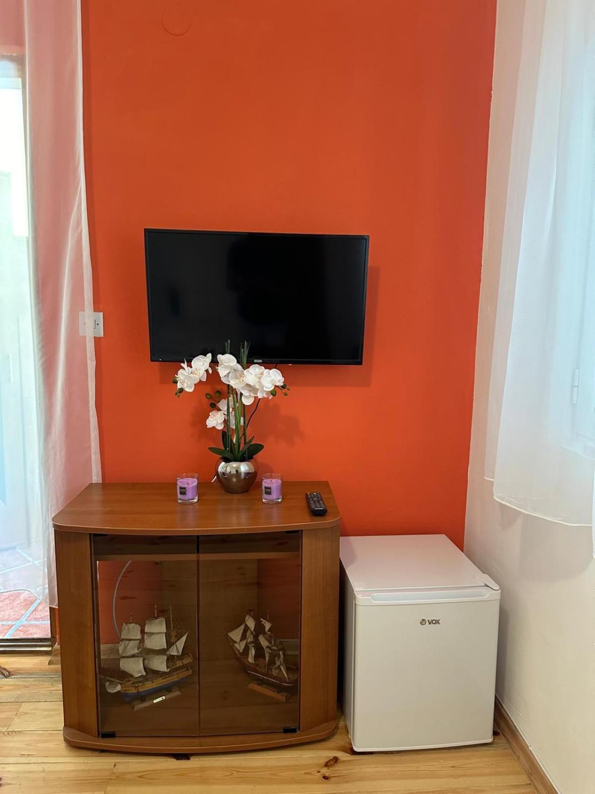 Themis Apart Hotel Котор Екстер'єр фото