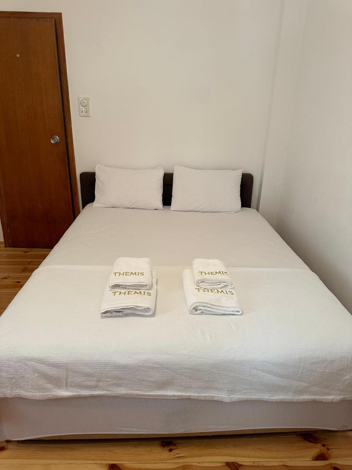 Themis Apart Hotel Котор Екстер'єр фото