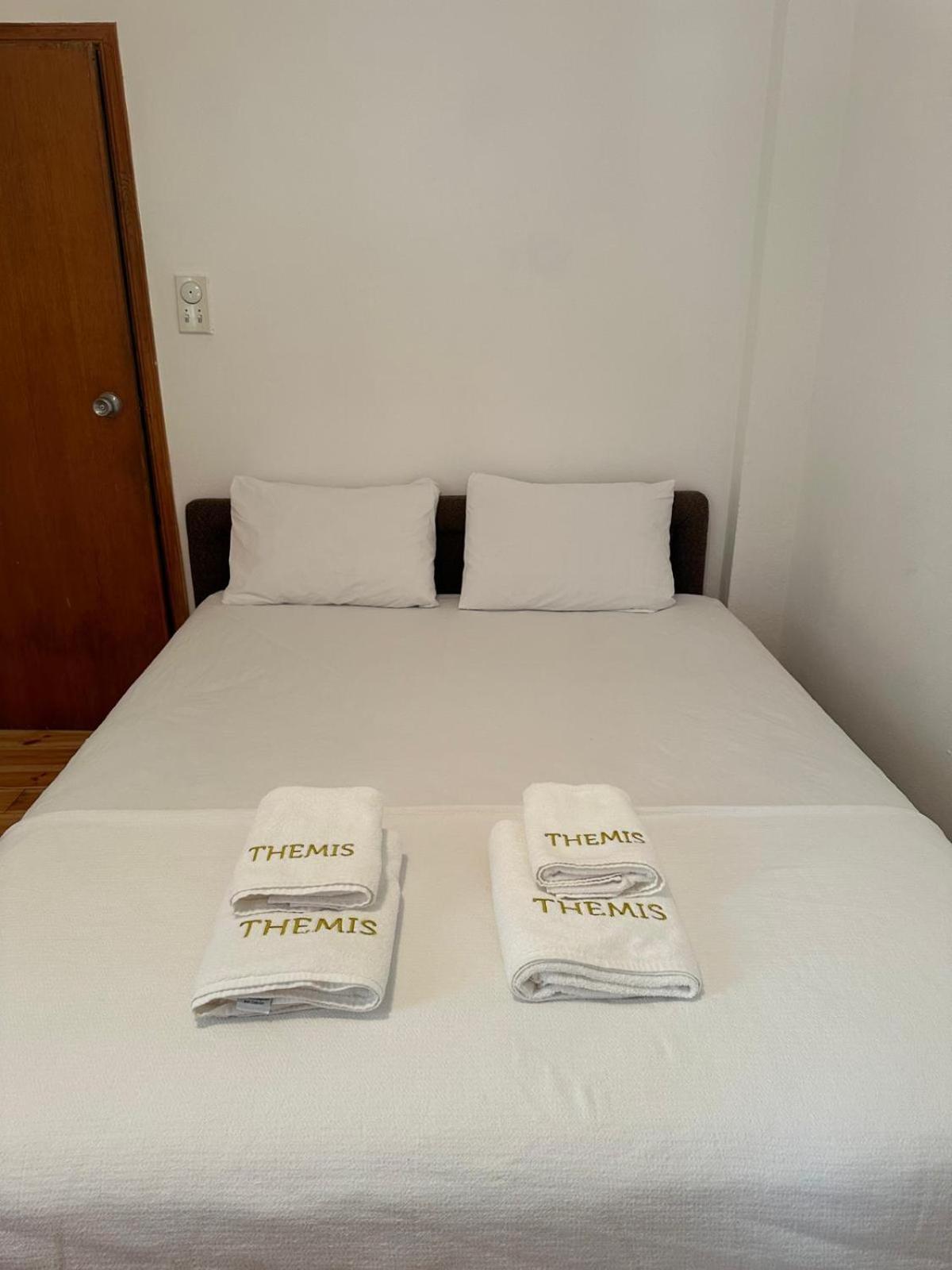 Themis Apart Hotel Котор Екстер'єр фото