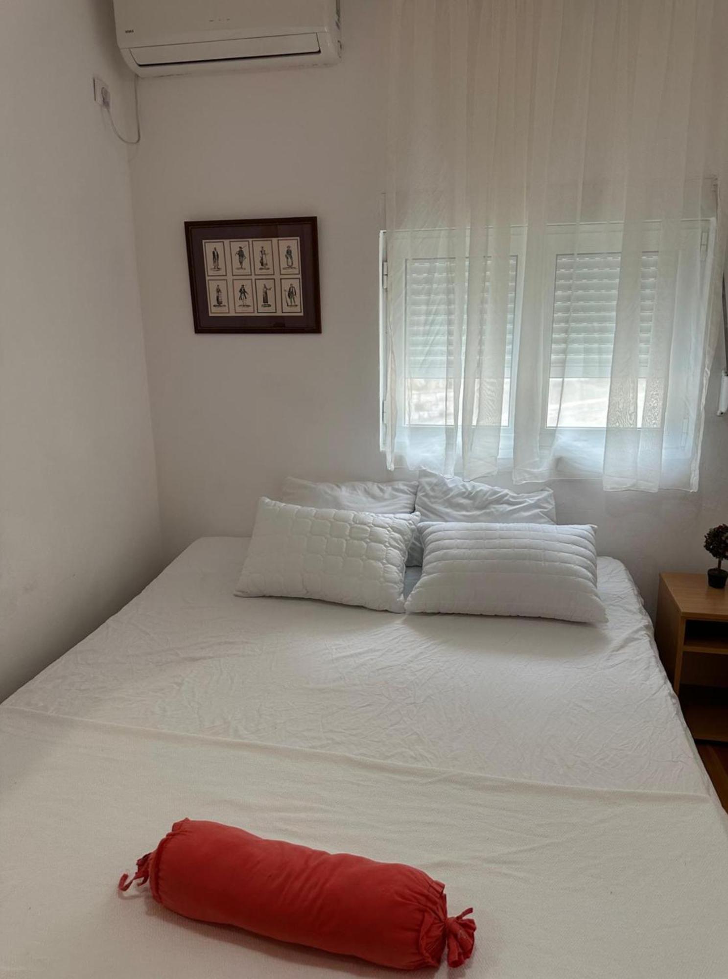 Themis Apart Hotel Котор Екстер'єр фото